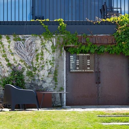 The Ivy Box Apartment Куийнстаун Екстериор снимка